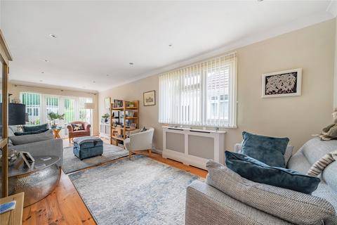 4 bedroom bungalow for sale, Shaftesbury Road, Woking GU24