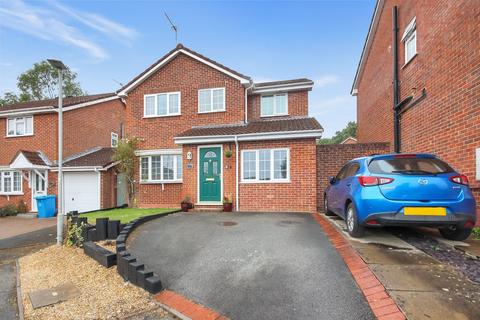 4 bedroom detached house for sale, Bullfinch Close, Poole, Dorset, BH17