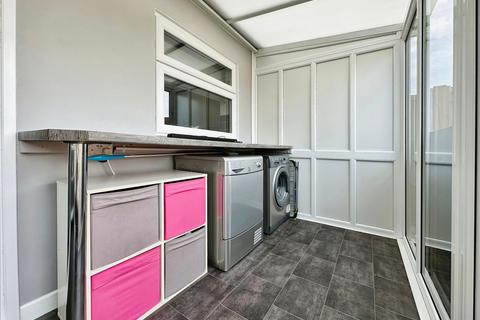 37 Hope Avenue, Stanford-le-hope, SS17 8DH