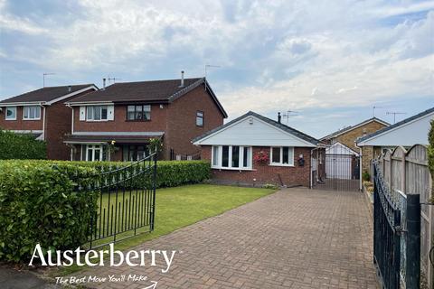 2 bedroom detached bungalow for sale, Farnworth Road, Stoke-On-Trent ST3