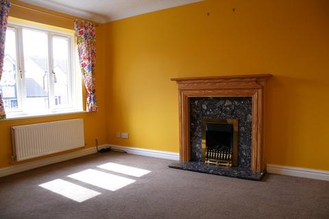 2 bedroom terraced house to rent, Field Lane, Wistaston, Cheshire, CW2