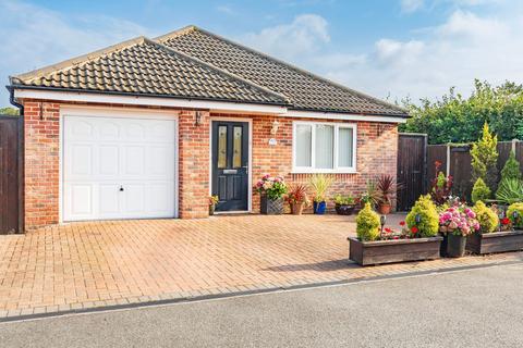 3 bedroom detached bungalow for sale, Bridge Meadow, Hemsby