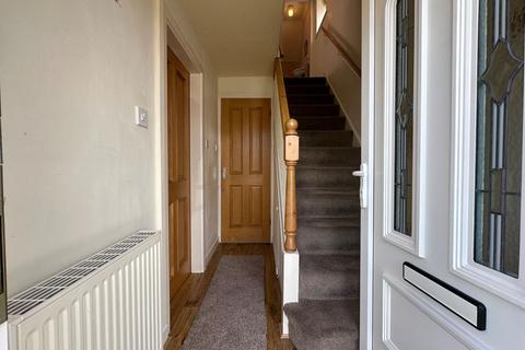 undefined, Wych Fold, Hyde, SK14 5ED