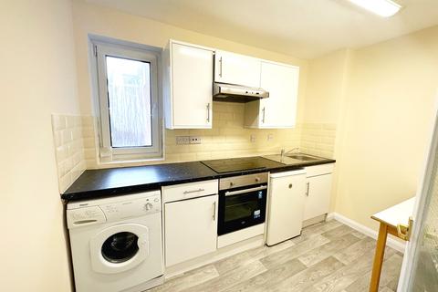 2 bedroom flat to rent, Church Place, Brighton BN2