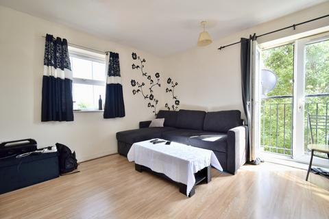 2 bedroom flat for sale, Brompton Road, Hamilton, Leicester, LE5