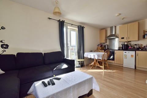 2 bedroom flat for sale, Brompton Road, Hamilton, Leicester, LE5