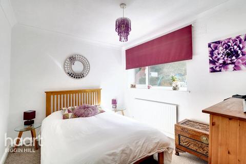 11 Whitby Close, Biggin Hill, Westerham, TN16 3NX