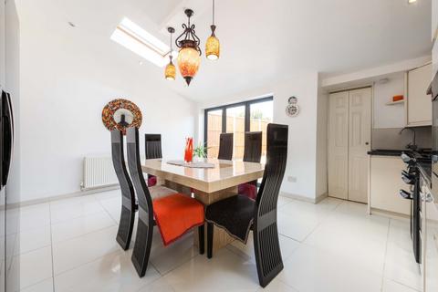 44 Dell Road, Birmingham, B30 2HZ