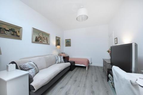 7 Jersey Road, London, W7 2JF
