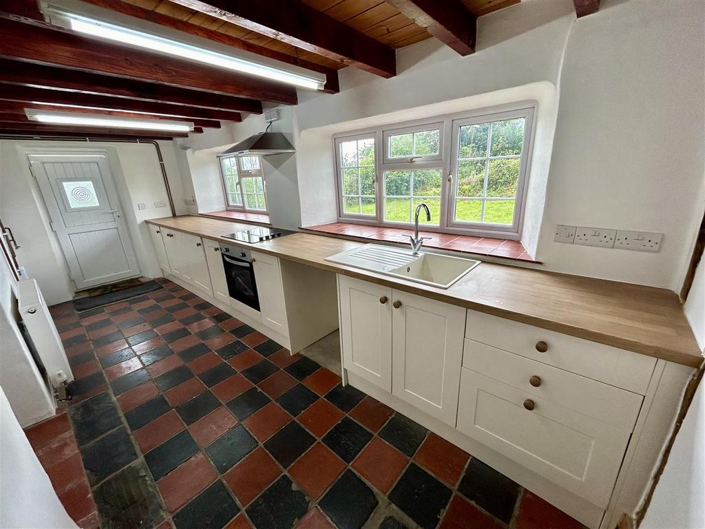 Kitchen / Breakfast Room