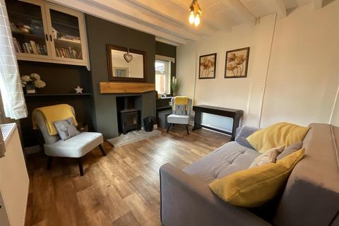 3 bedroom cottage for sale, Alma Square, Hunmanby, Filey