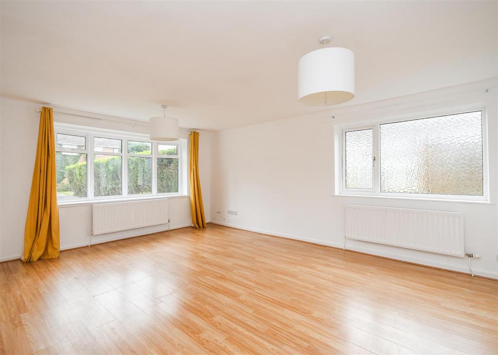 1 High Path, Pattingham 4 bed terraced house to rent £1,295 pcm (£299 pw)