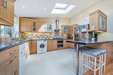 16 Milner Road, Morden, SM4 6EN
