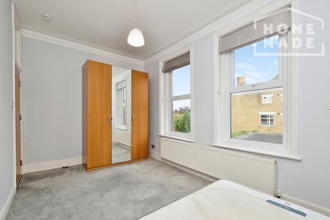 3 bedroom flat to rent, Blenheim Gardens, Willesden Green, NW2