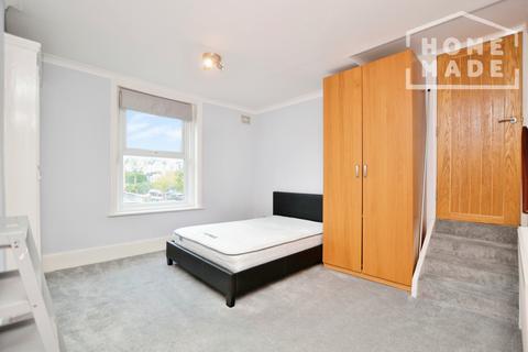 3 bedroom flat to rent, Blenheim Gardens, Willesden Green, NW2