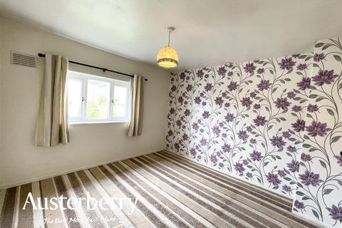 110 Brackenfield Avenue, Stoke-on-trent, ST2 0DG