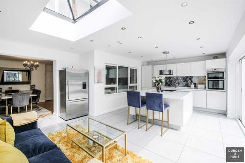 5 bedroom detached house for sale, The Drive, Buckhurst Hill, IG9