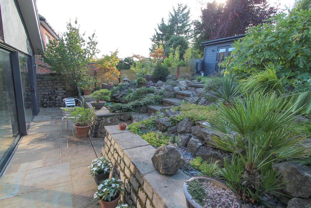 Garden b.jpg