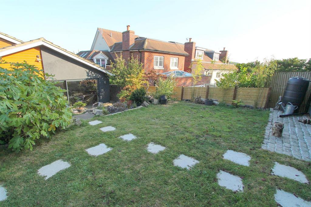 Garden c.jpg