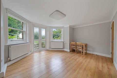 3 bedroom flat for sale, Lee Terrace, London SE3