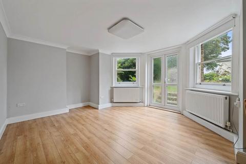 3 bedroom flat for sale, Lee Terrace, London SE3