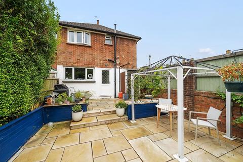 42 Kipling Walk, Basingstoke, RG22 6BN