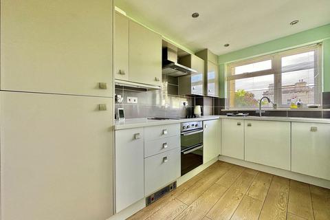 2 bedroom ground floor flat for sale, Cleveland Court, Bath