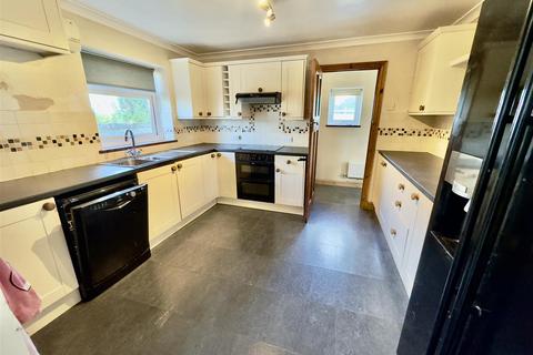 4 bedroom detached house for sale, Chwilog, Pwllheli