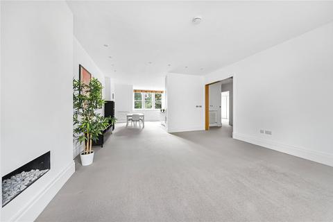 3 bedroom penthouse to rent, Heath Drive, London, NW3