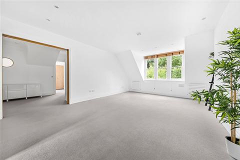 3 bedroom penthouse to rent, Heath Drive, London, NW3