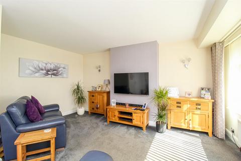 2 bedroom semi-detached house for sale, Priory Close, Altofts WF6