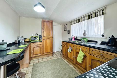 60 Afon Road, Llangennech, Llanelli, SA14 8UL
