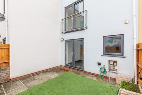 1 Smyth Lane, Bristol, BS3 2DE