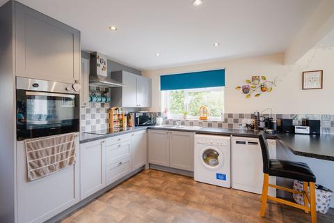 1 Sanders Road, Bow, Crediton, EX17 6LP