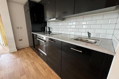 2 bedroom flat to rent, Queens Road, Nottingham, Nottinghamshire, NG2