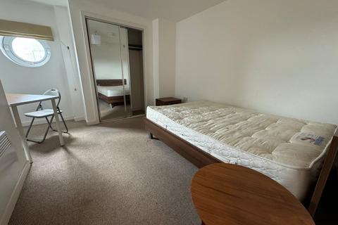2 bedroom flat to rent, Queens Road, Nottingham, Nottinghamshire, NG2