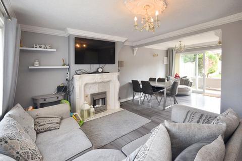 10 Brandy Carr Road, Kirkhamgate, Wakefield, WF2 0RS