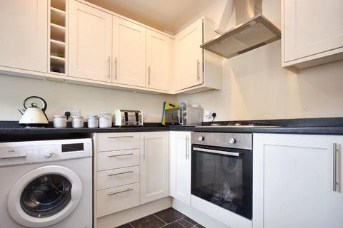 10 Brandy Carr Road, Kirkhamgate, Wakefield, WF2 0RS