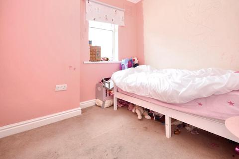 10 Brandy Carr Road, Kirkhamgate, Wakefield, WF2 0RS