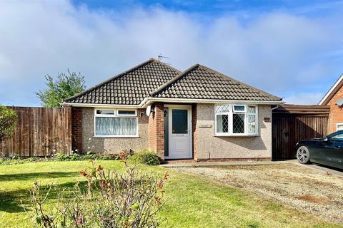 2 bedroom detached bungalow for sale, Grange Road, Gloucester GL4