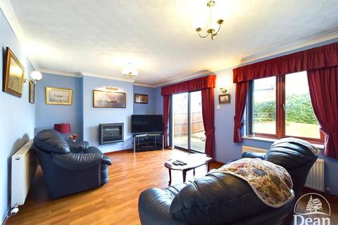 2 bedroom detached bungalow for sale, Pike Road, Coleford