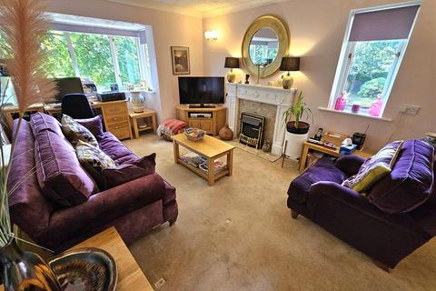 2 bedroom retirement property for sale, Maplebeck Court, Lode Lane, Solihull