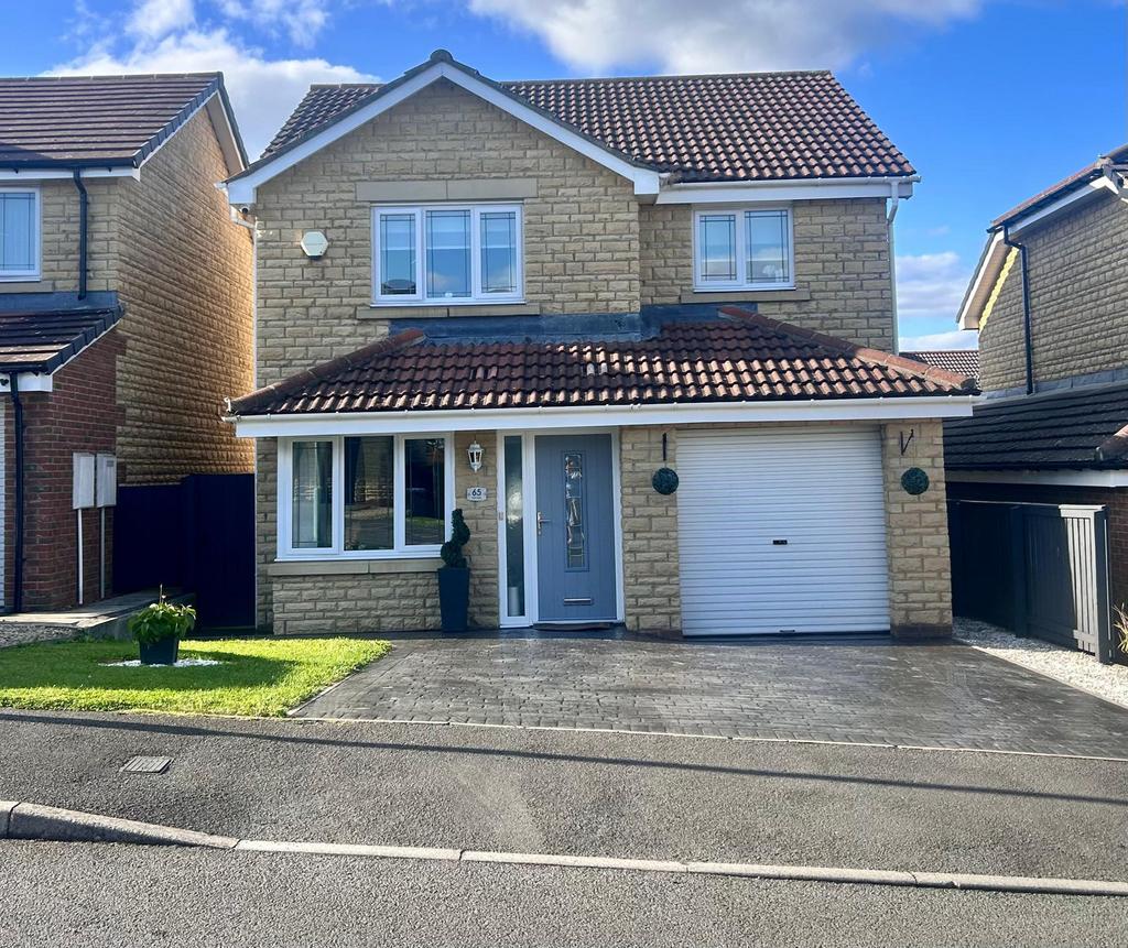 4 Bedroom Detached Property