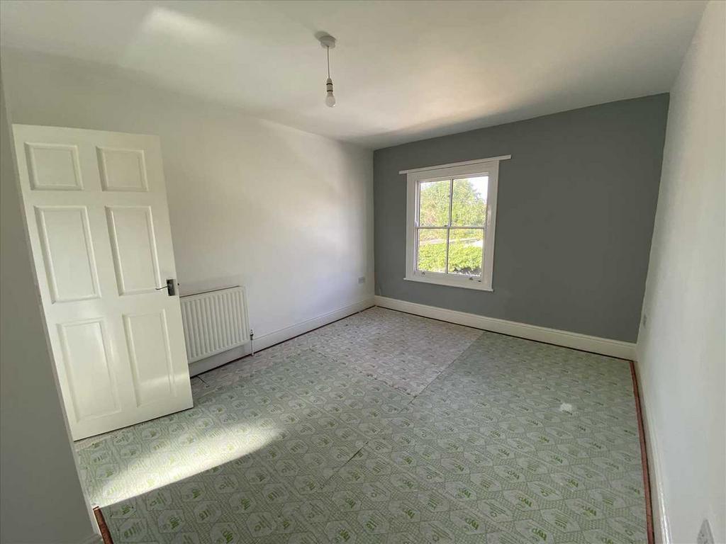 Bedroom 2: