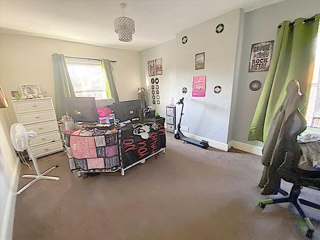 Bedroom 3: