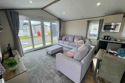 2 bedroom park home for sale, Par Sands Coastal Holiday Park