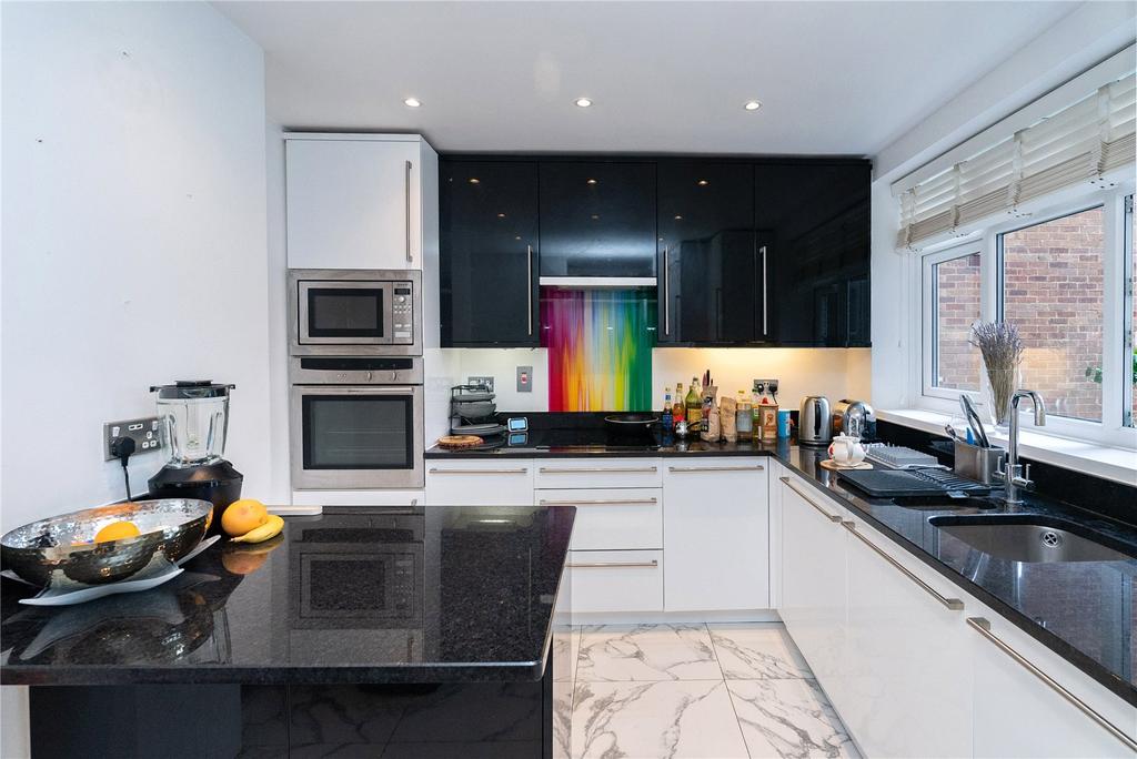 Kitchen/Dining
