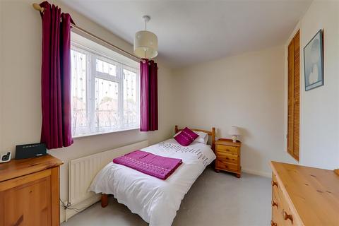 39 Nelson Road, Goring By Sea, Worthing, BN12 6EG