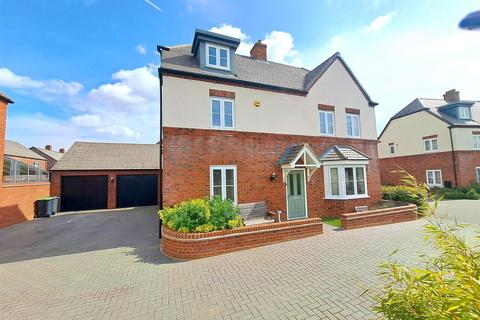 5 bedroom detached house for sale, Alnwick Way, Great Denham, Bedford