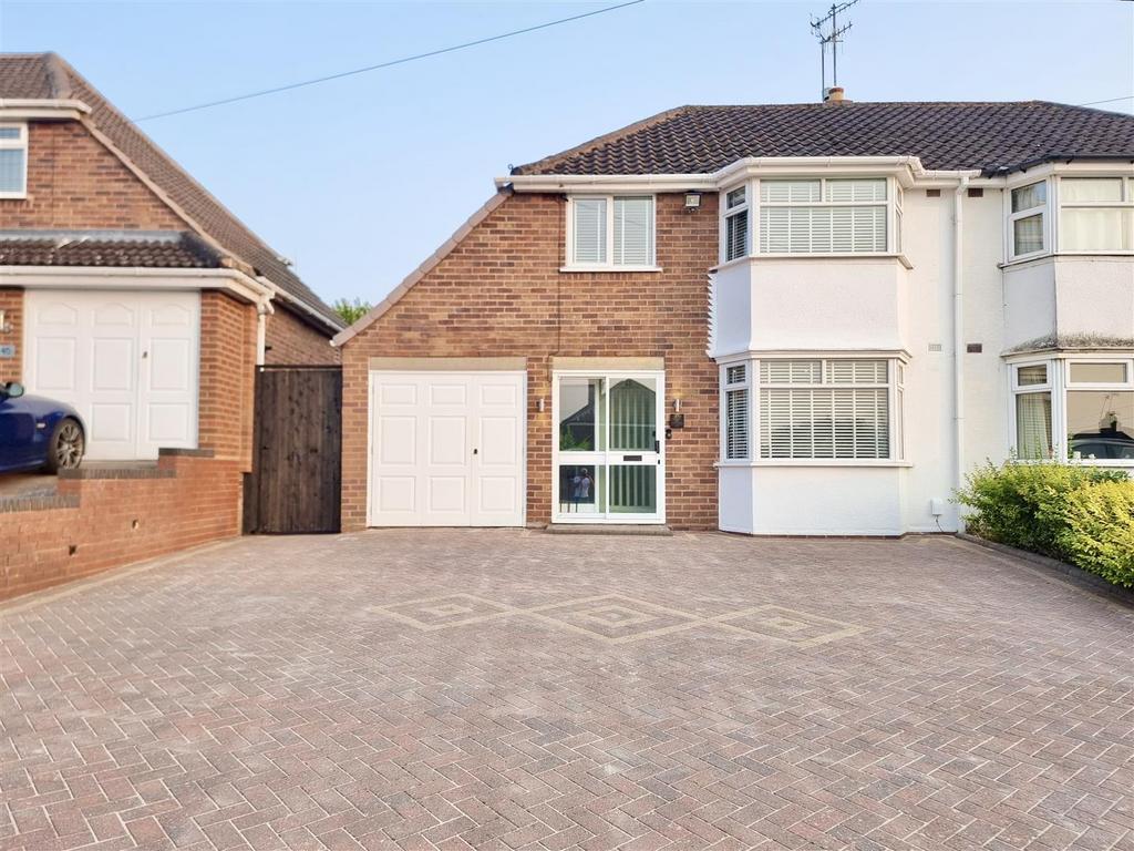 Meadowbrook Road Halesowen 1.jpg